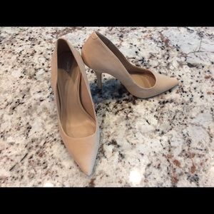 Nude Aldo pumps